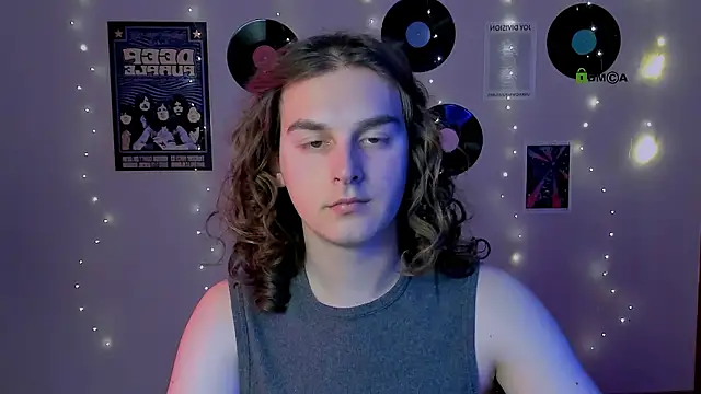 adrian_hart's Live XXX Chat