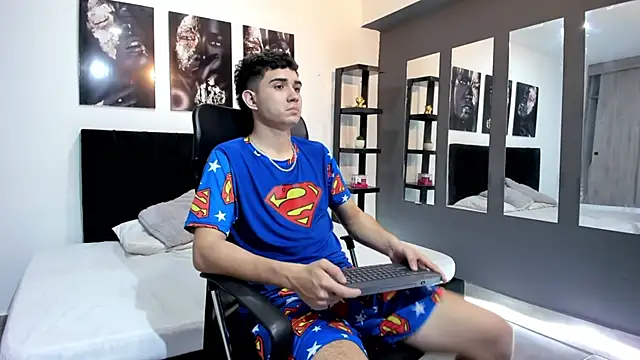 Alejo_Grey's Live XXX Chat