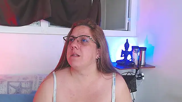 XXX chat uživo modela katie_joness_