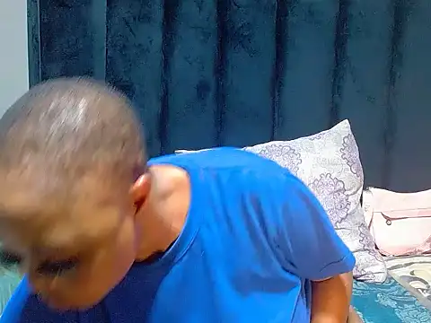 XXX chat uživo modela SpicyKitty33