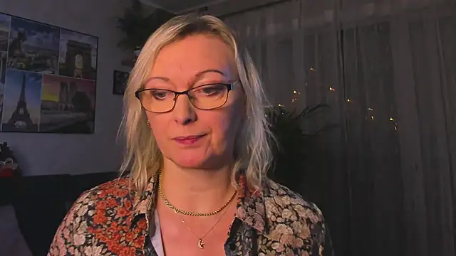 vanessa_chat's Webcam Show