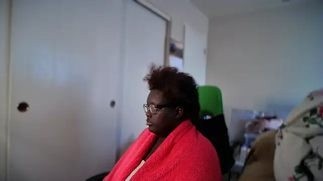 -Yagurlwest Live XXX-chat