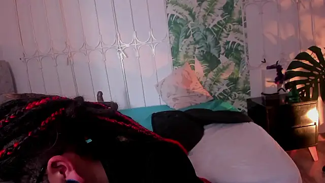XXX chat uživo modela _sharlotte777