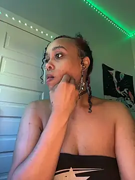 Онлайн чат XXX loveluna8