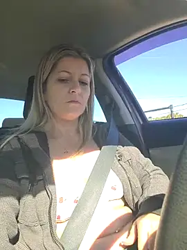 NikkiBlisss' Live XXX Chat