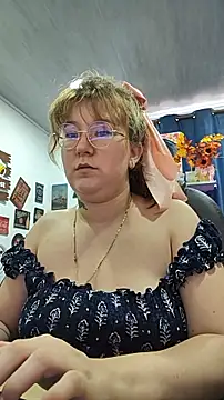 HunnyyLove's Webcam Show