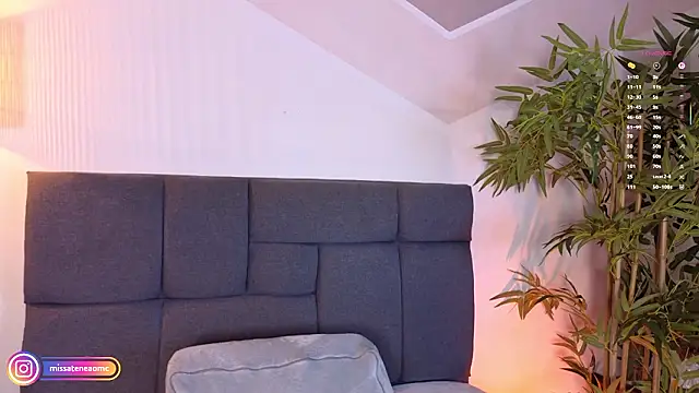 Czat XXX na żywo – missatenea