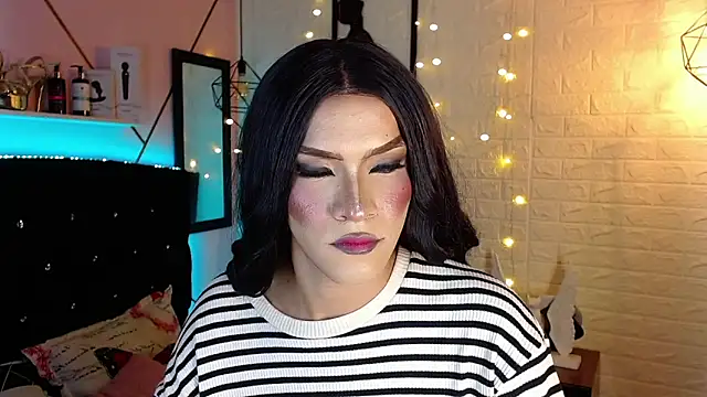 Chatroom XXX en direct de agatha_rodriguez