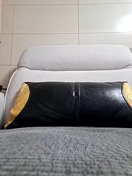 Ssk10N লাইভ XXX চ্যাট