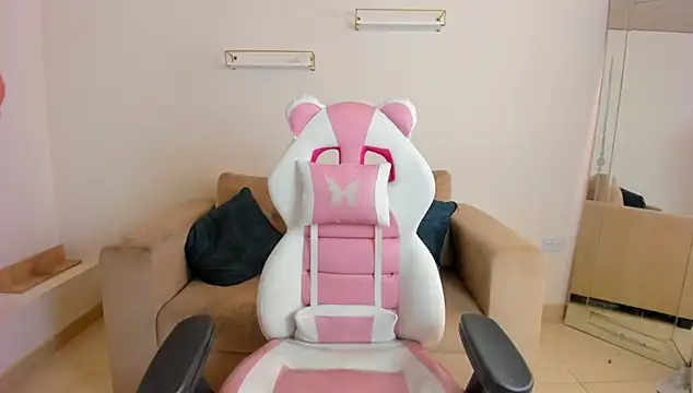 Chatroom XXX en direct de april_smiith