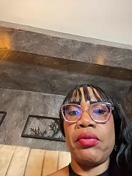 Chatroom XXX en direct de AranzalatinBlaks1