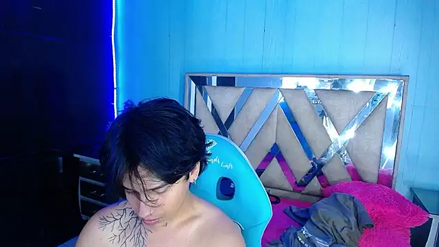 alex_477 – Live XXX-chat