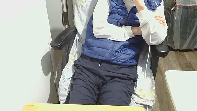 felixlau18's Live XXX Chat