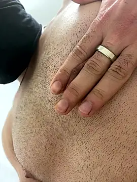 Robin45tr's Live XXX Chat