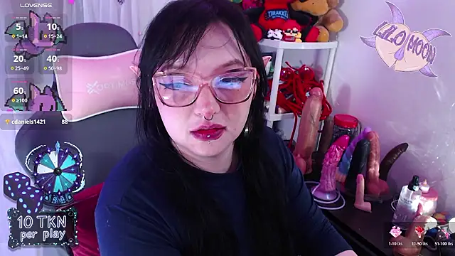 Chatroom XXX en direct de LiloMoon69