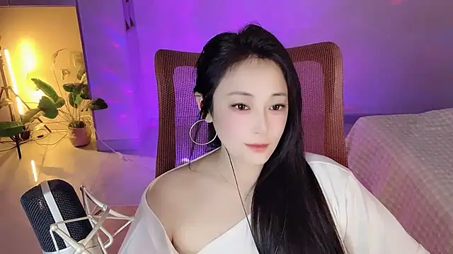 Chatroom XXX en direct de Daisy-77