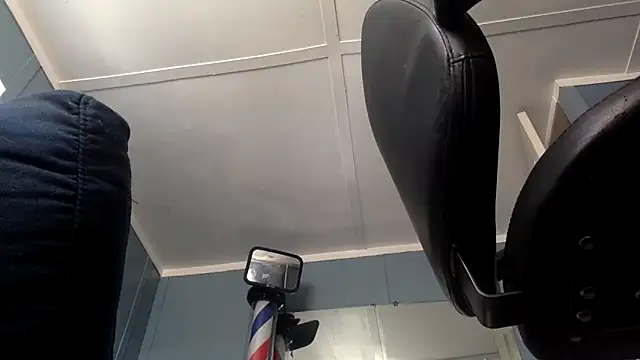 sexyhotstud12's Live XXX Chat