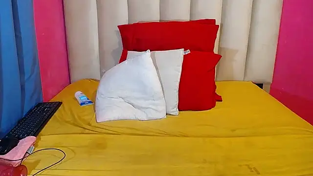 SEXYASSTINAXXX's Webcam Show