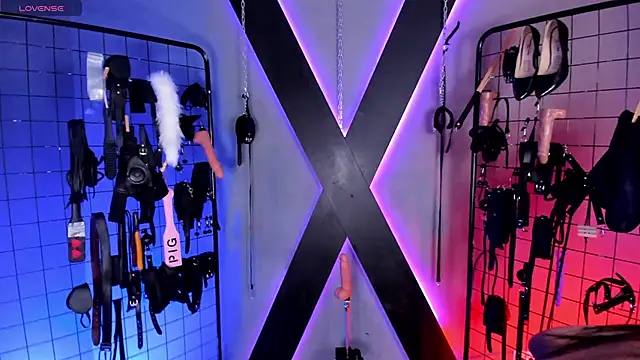 Chatroom XXX en direct de VictoryaLiah_BDSM