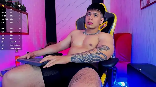 xKevyn's Live XXX Chat