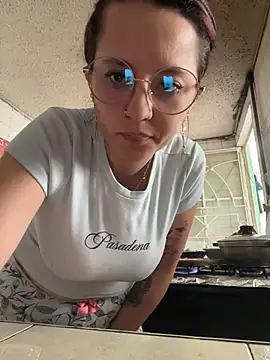 Zoe_fire élő XXX-chatje