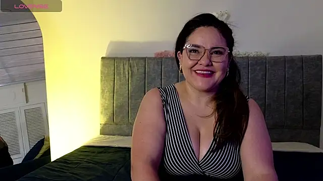 Chatroom XXX en direct de NatashaBlade_