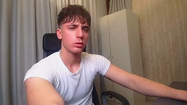 KellenWest's Live XXX Chat