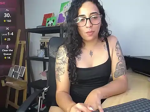 Chatroom XXX en direct de ivone-mon