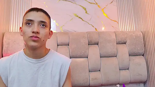 MichaelRossexxx – Naživo XXX chat