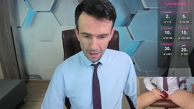 XXX chat uživo modela SteveTiger