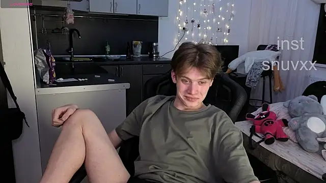 LouieEvans' Live XXX Chat