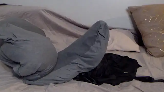 Cheresse's Webcam Show