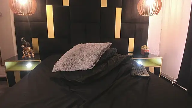 Lucio__Fox Show Webcam