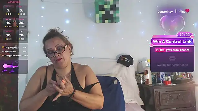 BiirdyDavis' Live XXX Chat