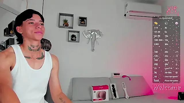 AmberAdams_ Adlı Modelin Canlı XXX Sohbeti