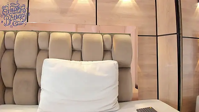 XXX chat uživo modela karol_lewiss