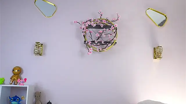 SunnivaCovil live XXX chat