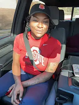 HaloRodeoLover2 élő XXX-chatje