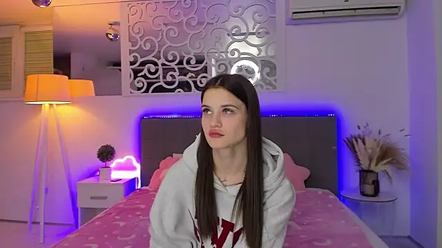 LuisaClover 라이브 XXX 채팅