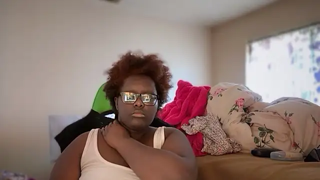 -Yagurlwest Chat XXX live