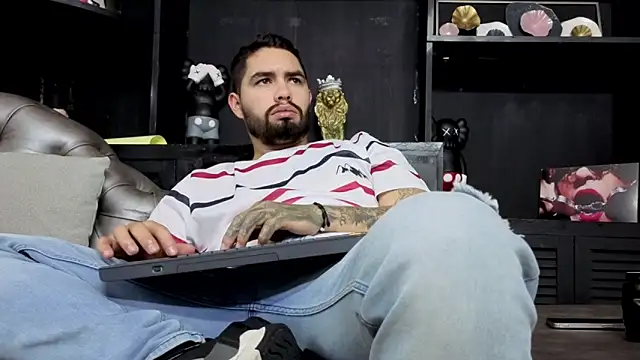 matteosantosのライブXXXチャット