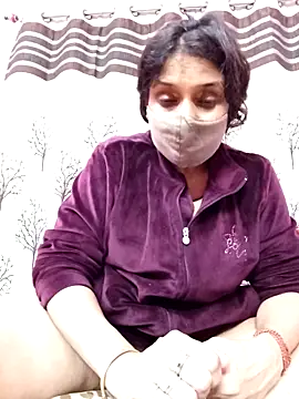 Gullapi élő XXX-chatje