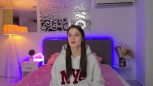 Chat XXX en directo de LuisaClover