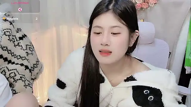 Yvonne-07 Webcam-Show