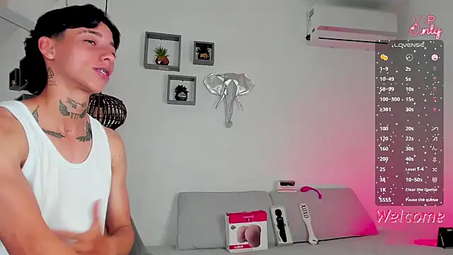 AmberAdams_ Adlı Modelin Canlı XXX Sohbeti