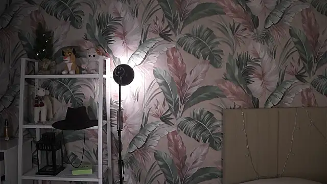 MarlinVarian Adlı Modelin Canlı XXX Sohbeti