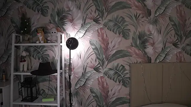 MarlinVarian's Live XXX Chat