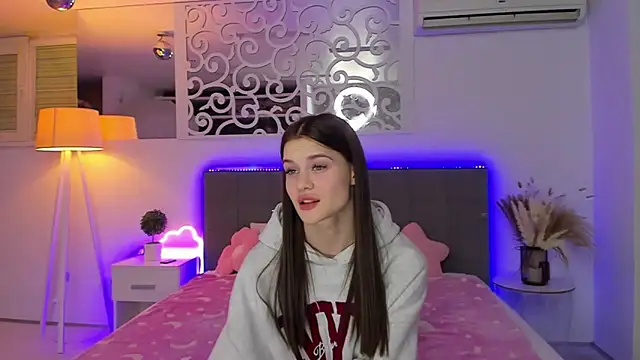 Czat XXX na żywo – LuisaClover