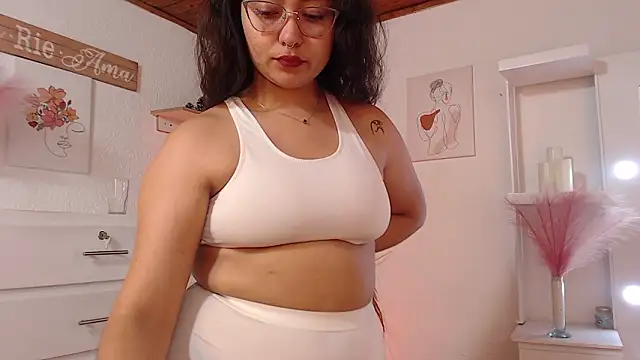 _Kim__M élő XXX-chatje