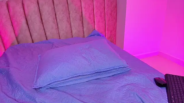 agath_69's Live XXX Chat